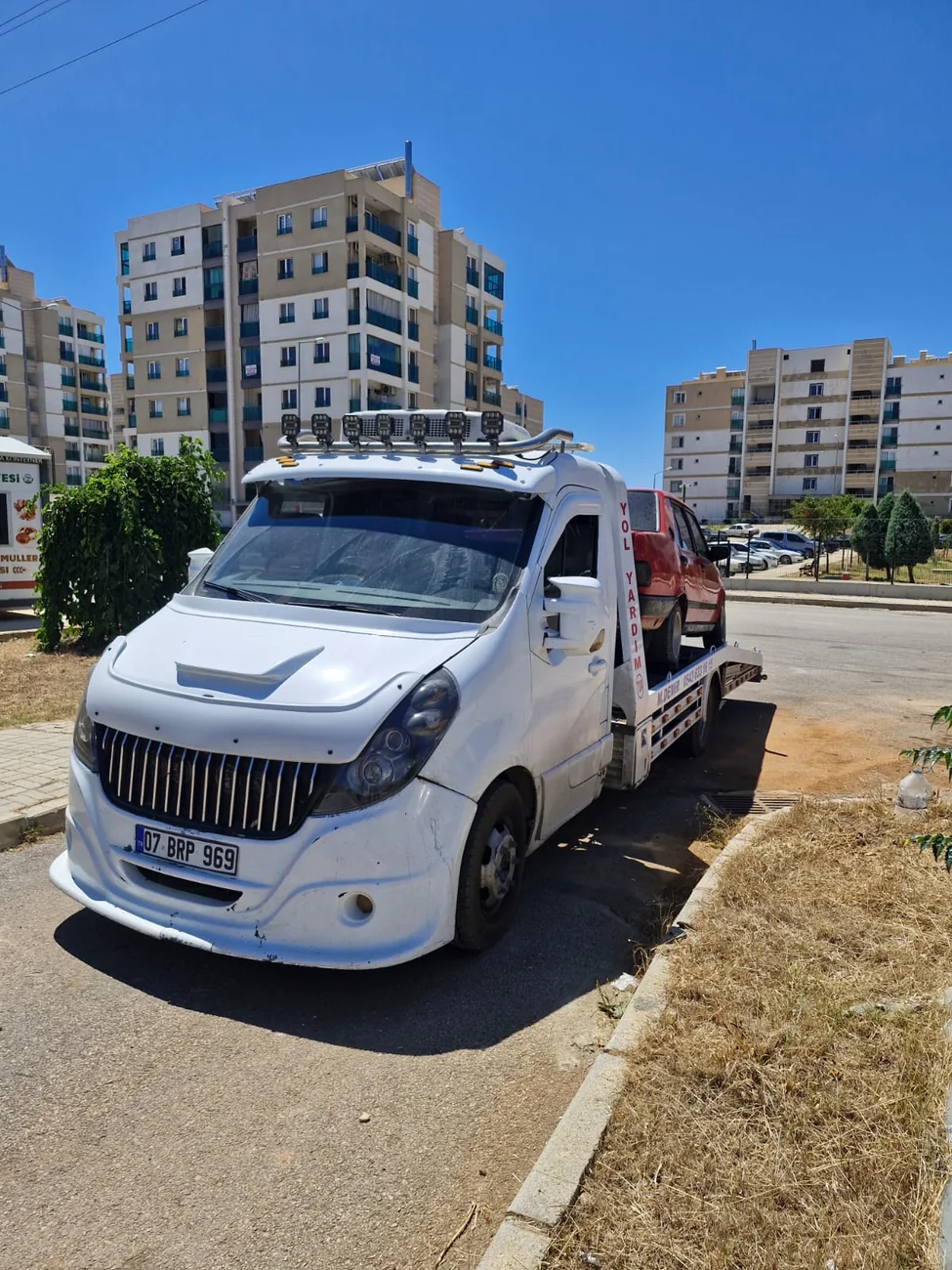 Serik oto kurtarma aracı